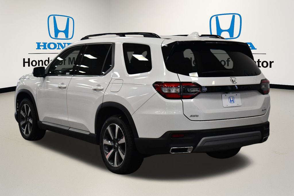 Thumbnail: 2023 Honda Pilot - 3
