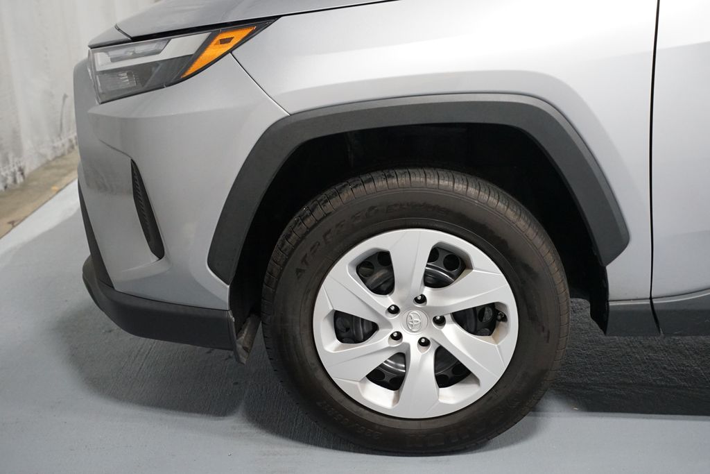 Thumbnail: 2024 Toyota RAV4 - 5