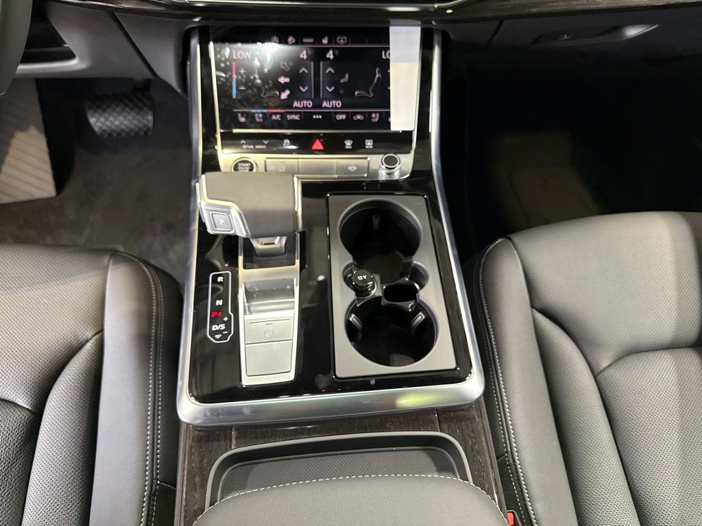 Thumbnail: 2026 Audi Q7 - 27