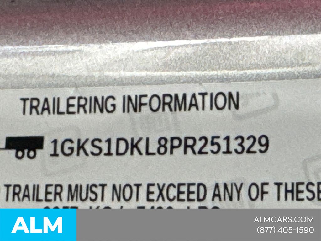 Used 2023 Silver GMC Denali image 41