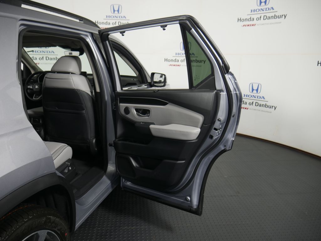 2025 Honda Pilot Elite 6