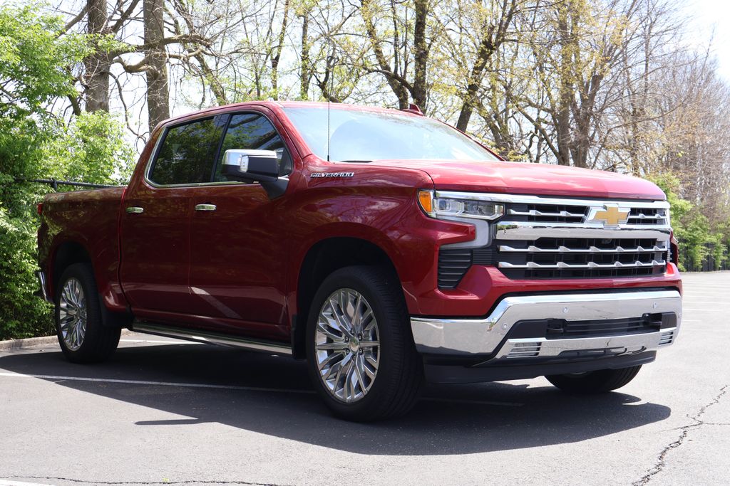 2025 Chevrolet Silverado 1500 LTZ 12