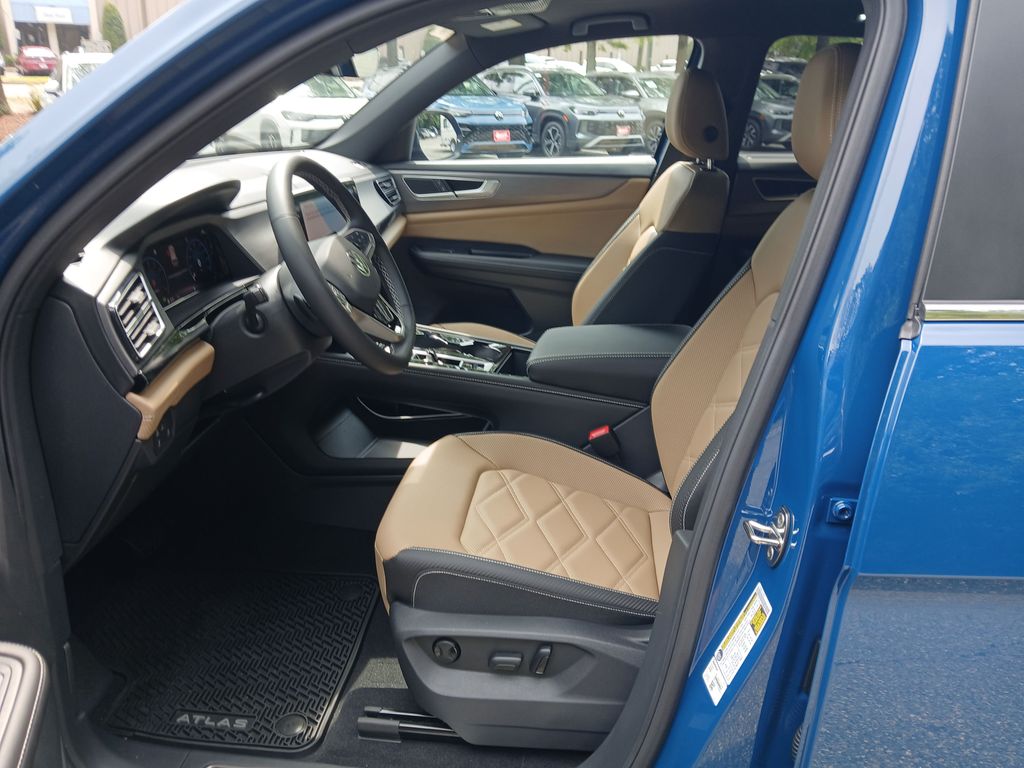 New 2026 Blue Volkswagen SE w/Technology image 9