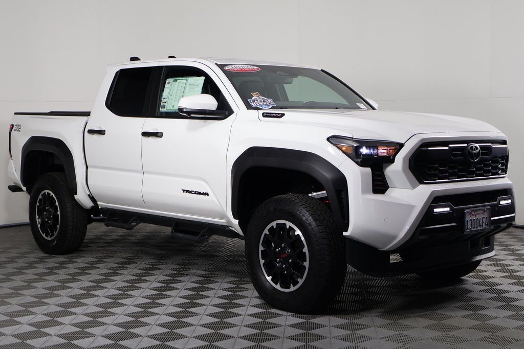Thumbnail: 2025 Toyota Tacoma - 3