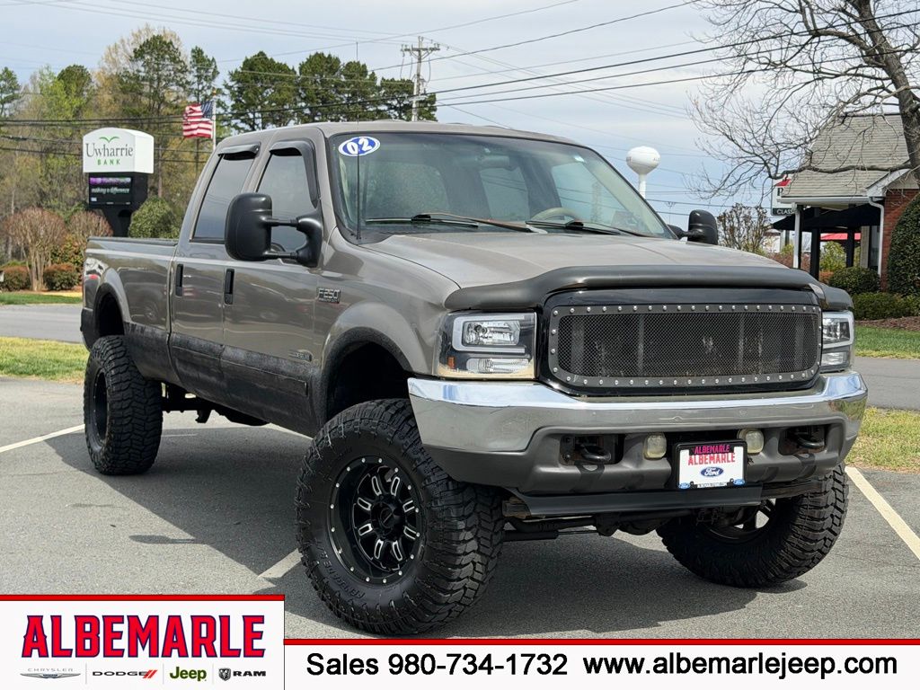 2002 Ford F-250 Super Duty Pickup Truck Four-Wheel Drive 4-Speed Automatic