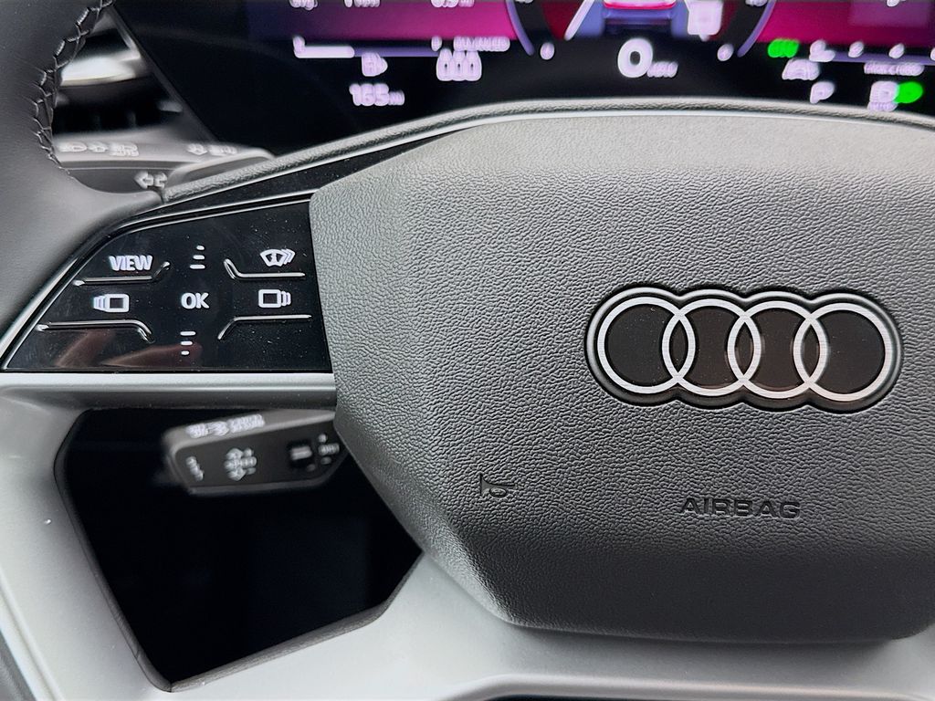 Thumbnail: 2025 Audi Q5 - 11