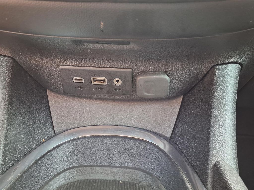 2020 Chevrolet Malibu LT Silver at Legacy Ford