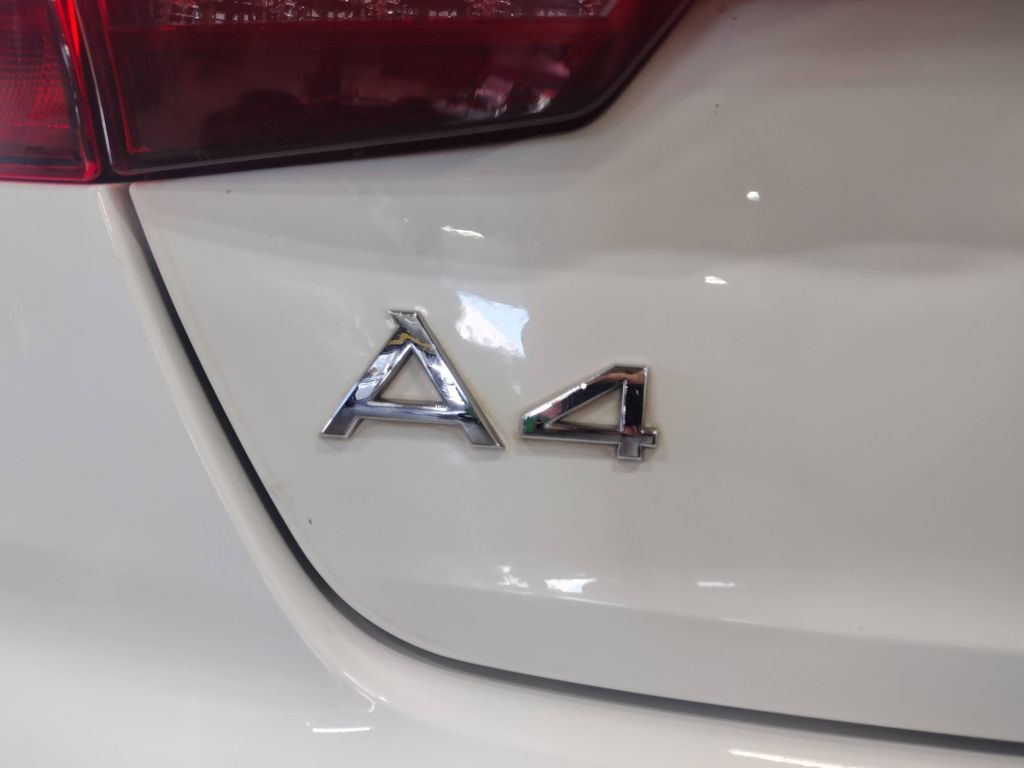 2022 Audi A4 45 S line Premium Plus