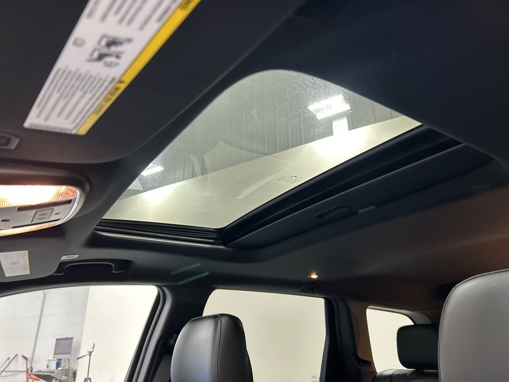used 2021 Jeep Grand Cherokee car, priced at $29,411