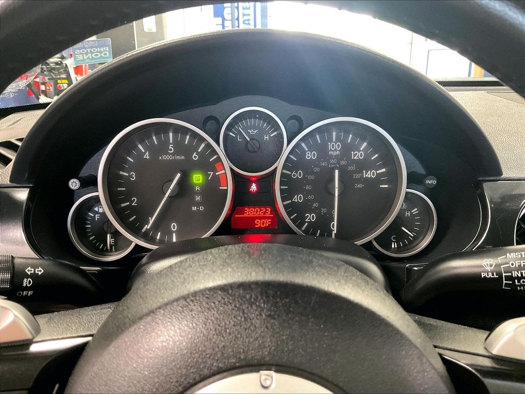 2013 Mazda Miata — photo 24