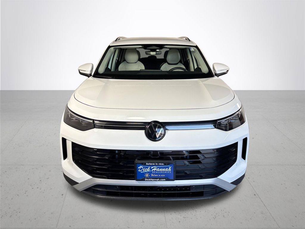 2025 Volkswagen Tiguan 2.0T SE
