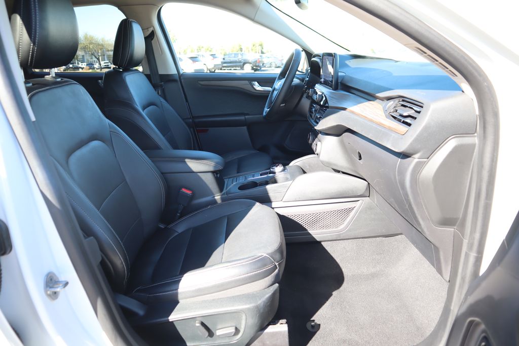 Thumbnail: 2020 Ford Escape - 19