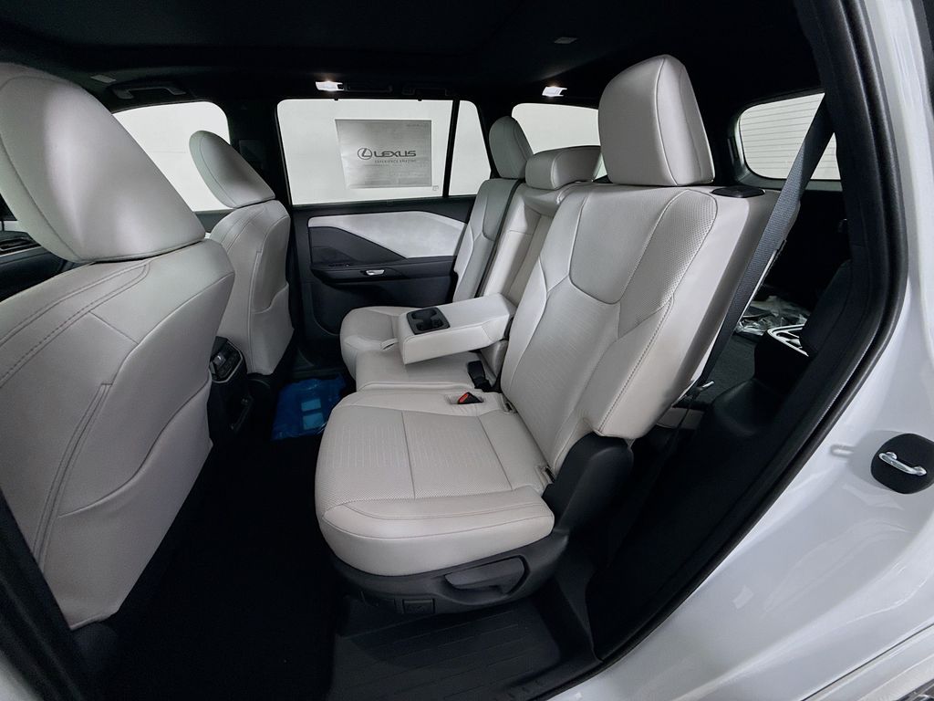 Thumbnail: 2026 Lexus TX - 17