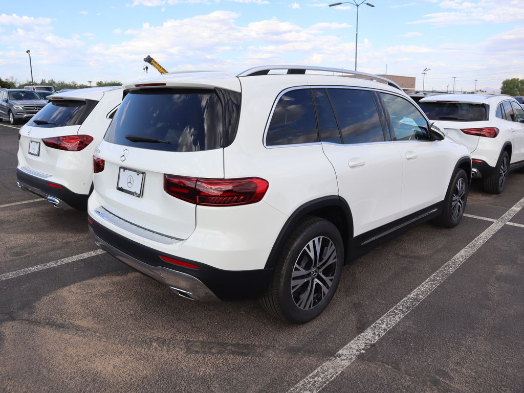 Thumbnail: 2026 Mercedes-Benz GLB - 3