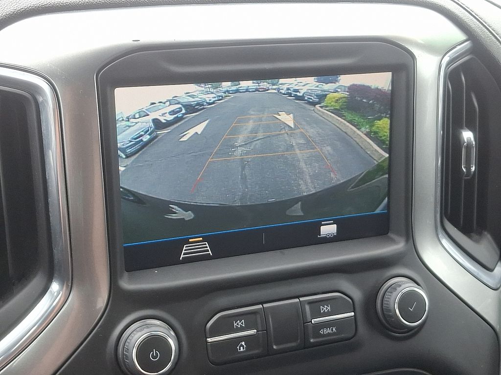 Thumbnail: 2022 Chevrolet Silverado 1500 - 18