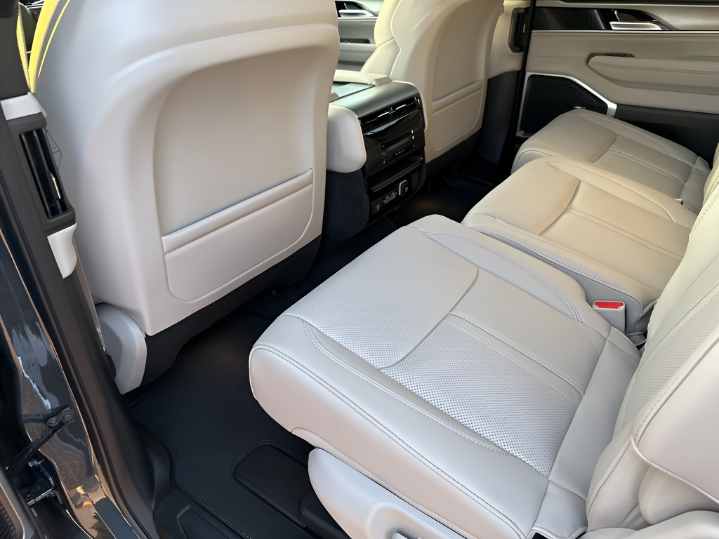 New Car 2025 Jeep Wagoneer  Base For Sale Under $70,000 In Austin, Texas