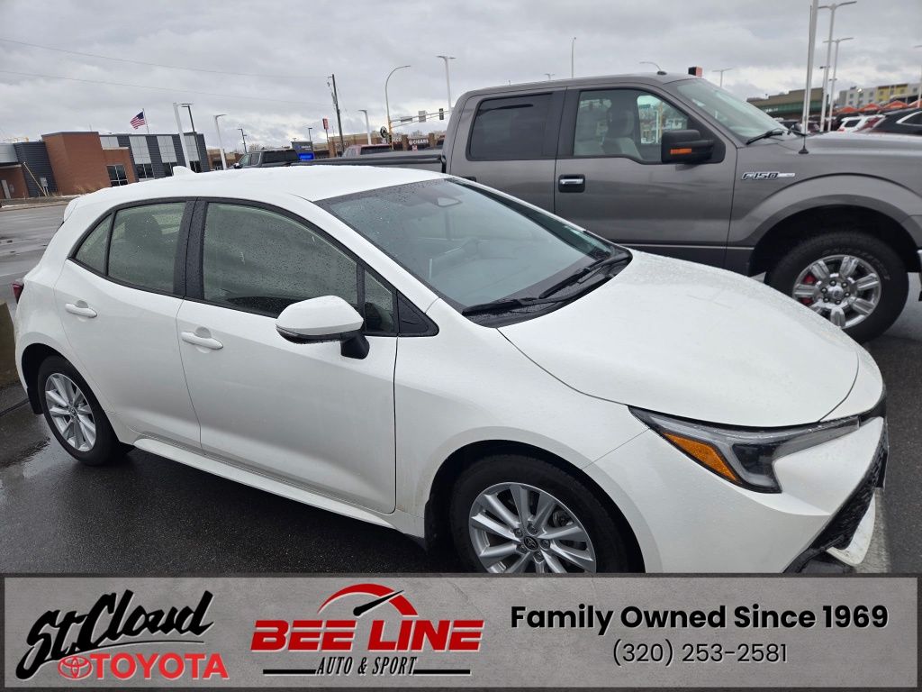 2023 Toyota Corolla Hatchback SE