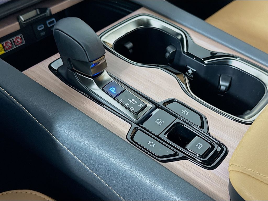 Thumbnail: 2025 Lexus RX - 17