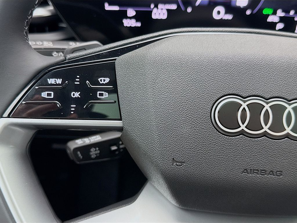 Thumbnail: 2025 Audi Q5 - 11