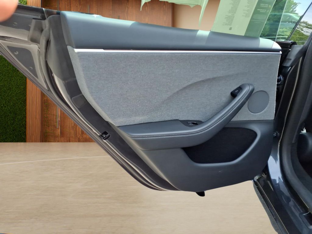 TeslaModel 324