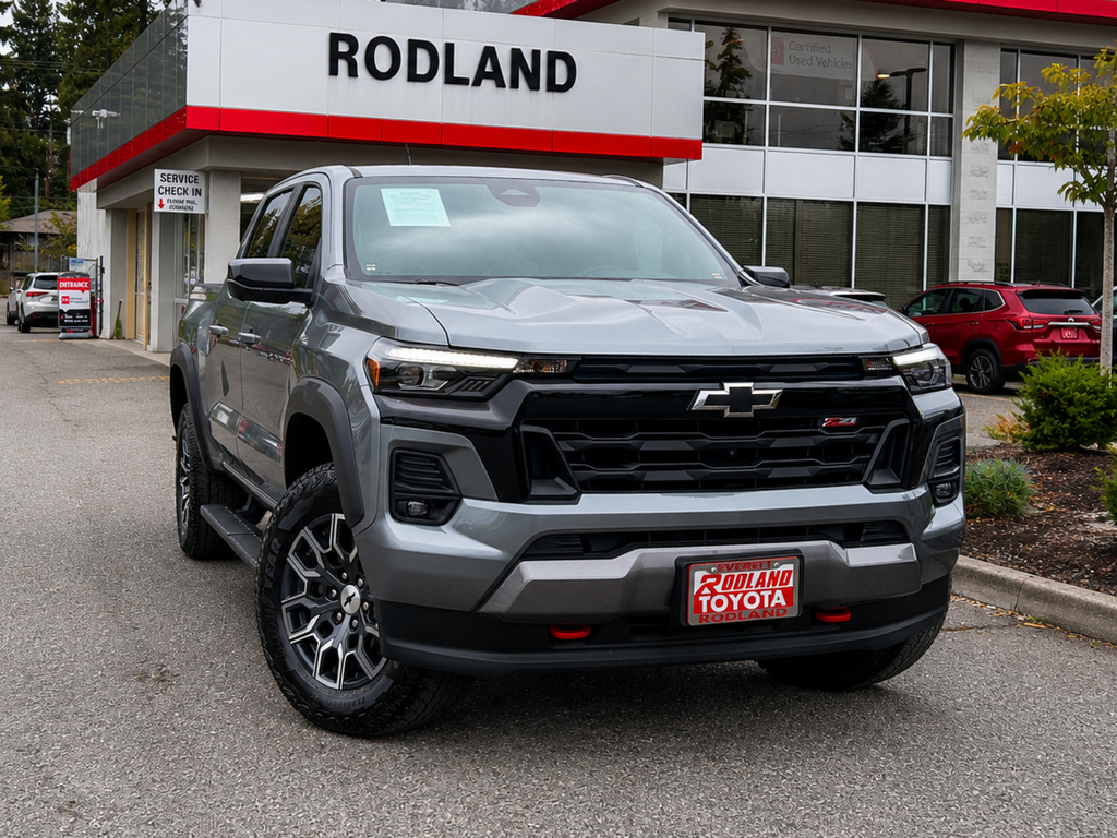 2024 Chevrolet Colorado Gris (Sterling Gray Metallic) Camioneta Todo terreno 8 velocidades Automática