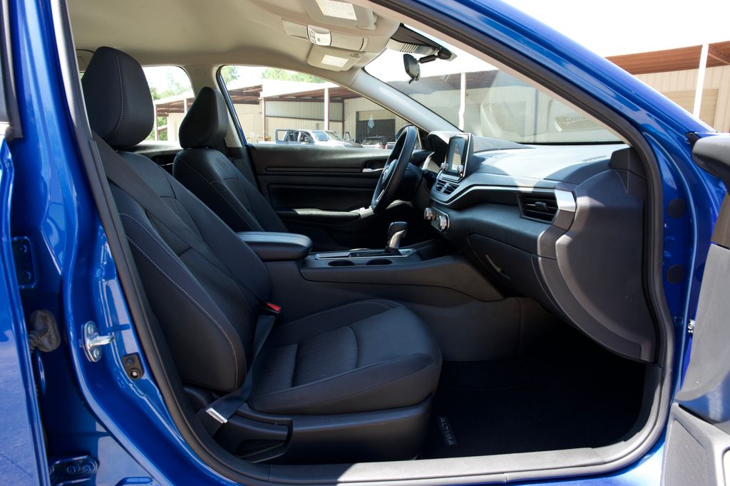 2025 Nissan Altima 2.5 SV Blue at Don McGill Toyota