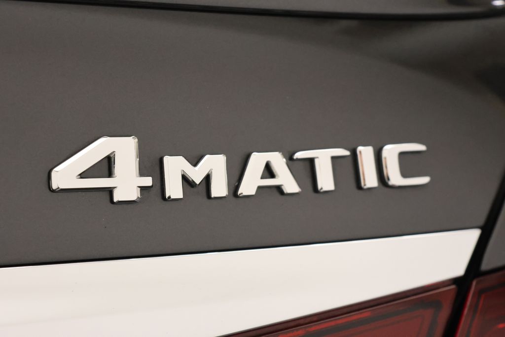 Thumbnail: 2023 Mercedes-Benz E-Class - 10