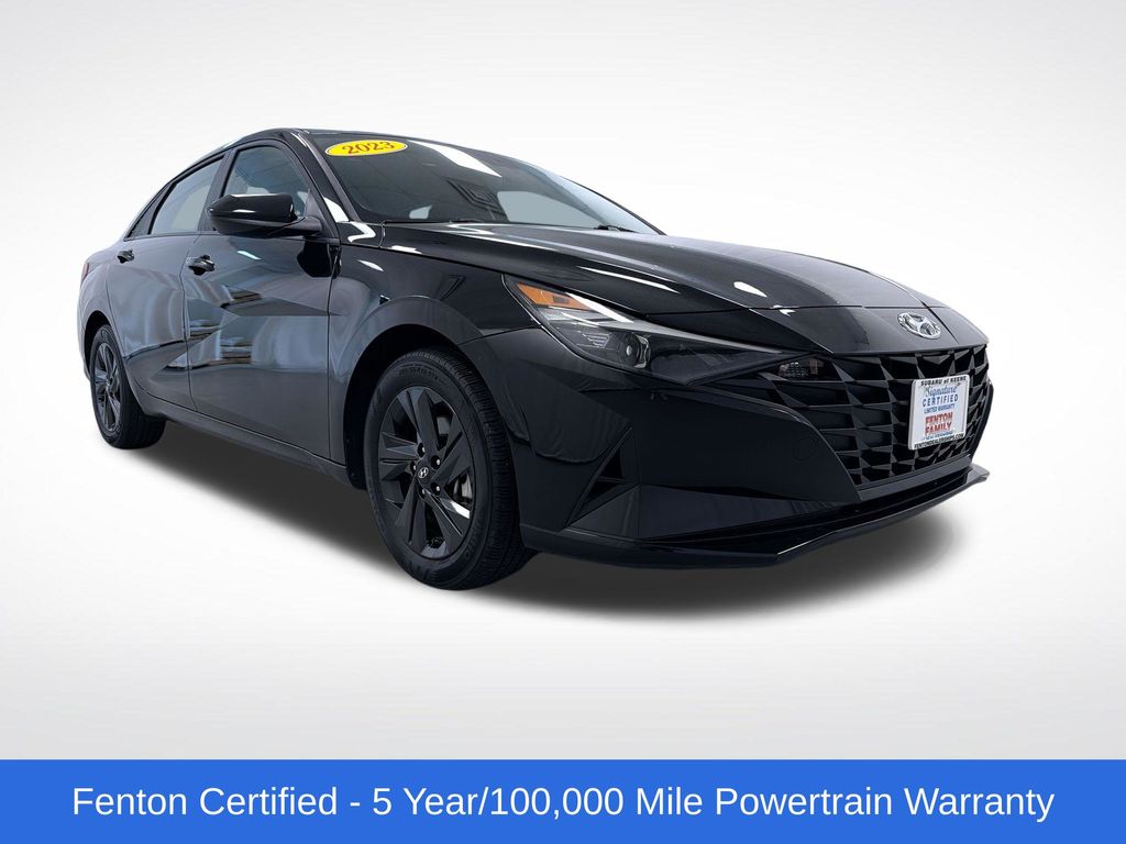 Onyx Black 2023 Hyundai Elantra Sedan Front-Wheel Drive Continuously Variable Transmission