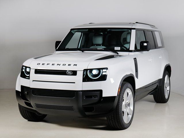 2026 Land Rover Defender 110 X-Dynamic SE