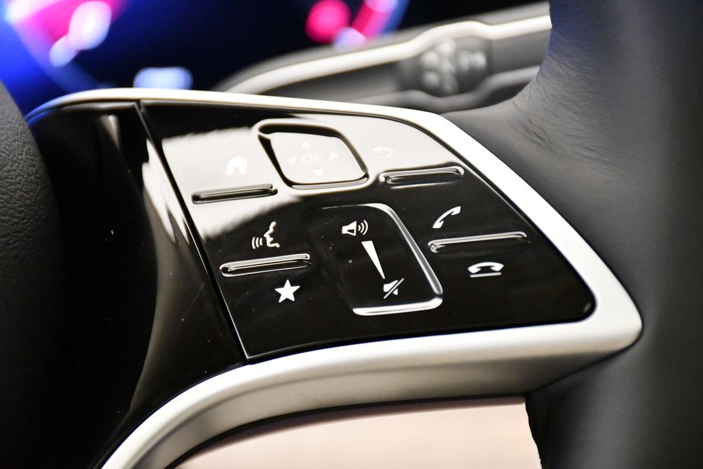 Thumbnail: 2025 Mercedes-Benz GLS - 24