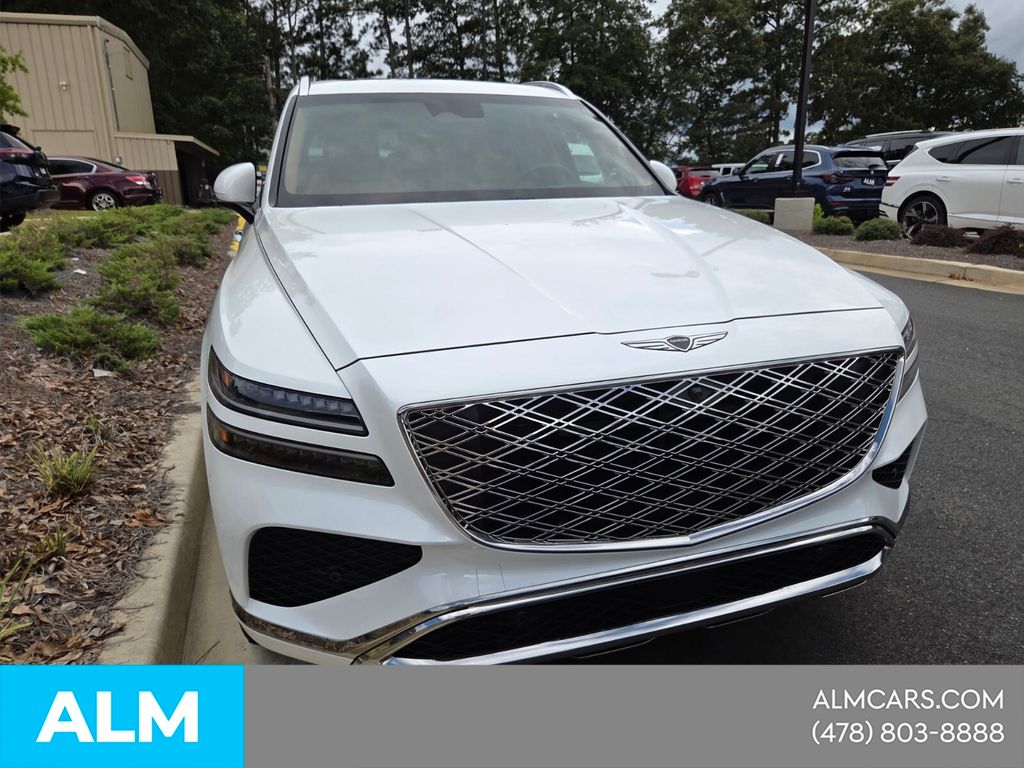 Used 2025 White Genesis 3.5T Advanced image 24