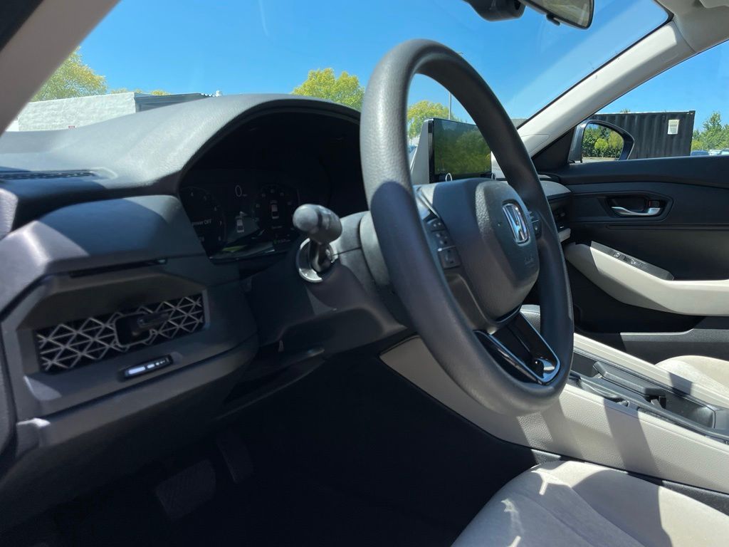 Thumbnail: 2025 Honda Accord - 27
