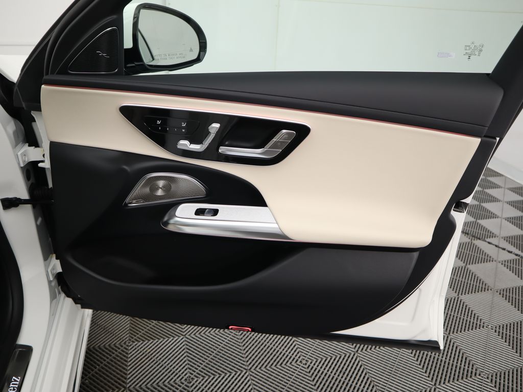 2025 Mercedes-Benz E-Class E 350 27