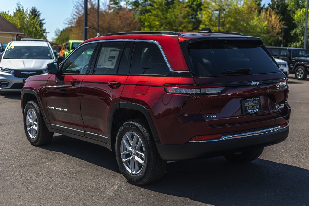 2026 Jeep Grand Cherokee Laredo X thumbnail 10
