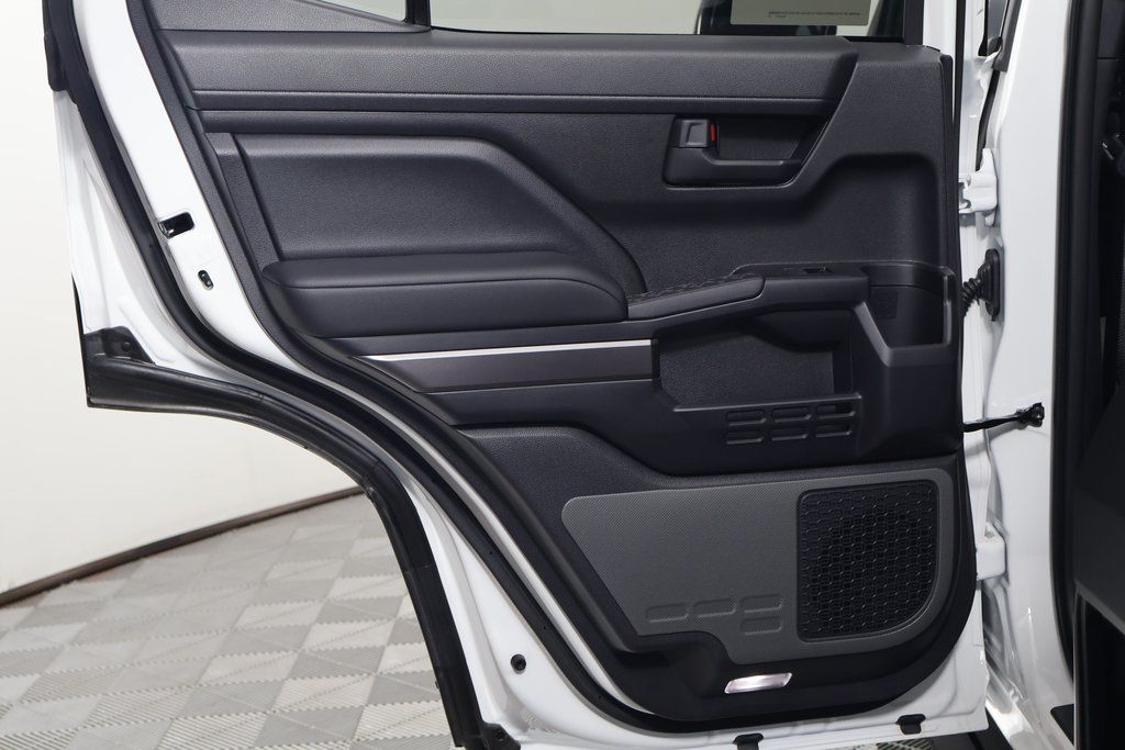 Thumbnail: 2025 Toyota 4Runner - 13