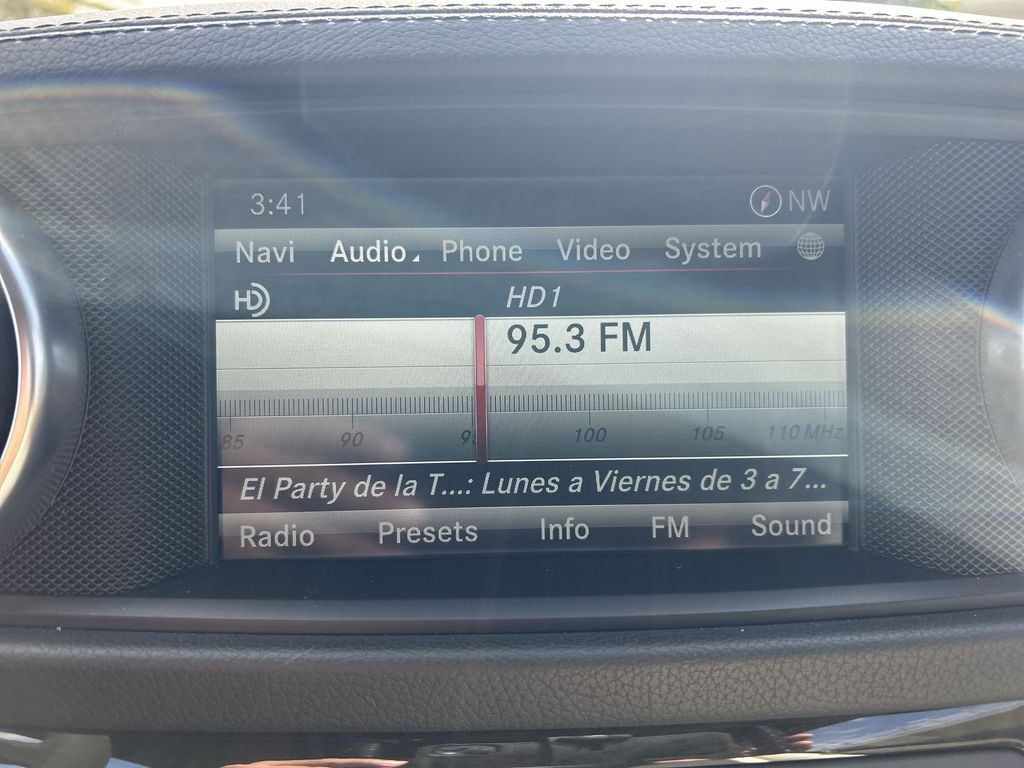 Thumbnail: 2015 Mercedes-Benz SL-Class - 23