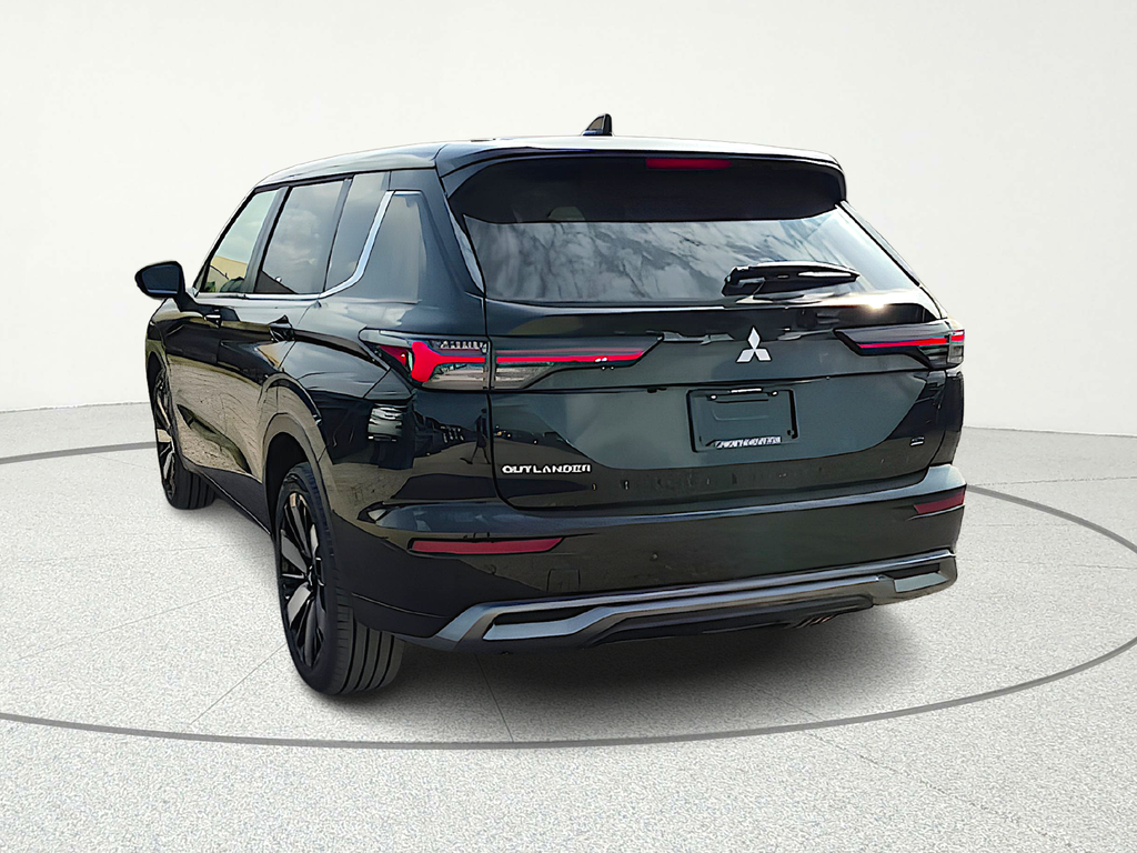 2026 Mitsubishi Outlander SE - 4
