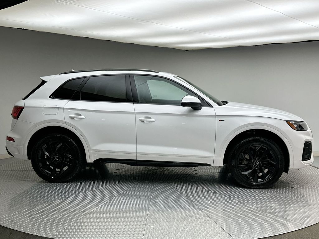 Thumbnail: 2024 Audi Q5 - 14