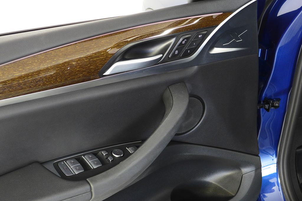 Thumbnail: 2022 BMW X3 - 12