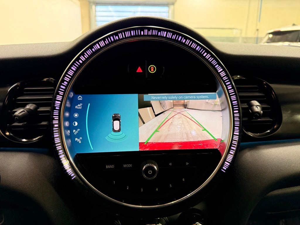 Thumbnail: 2022 MINI Cooper - 17