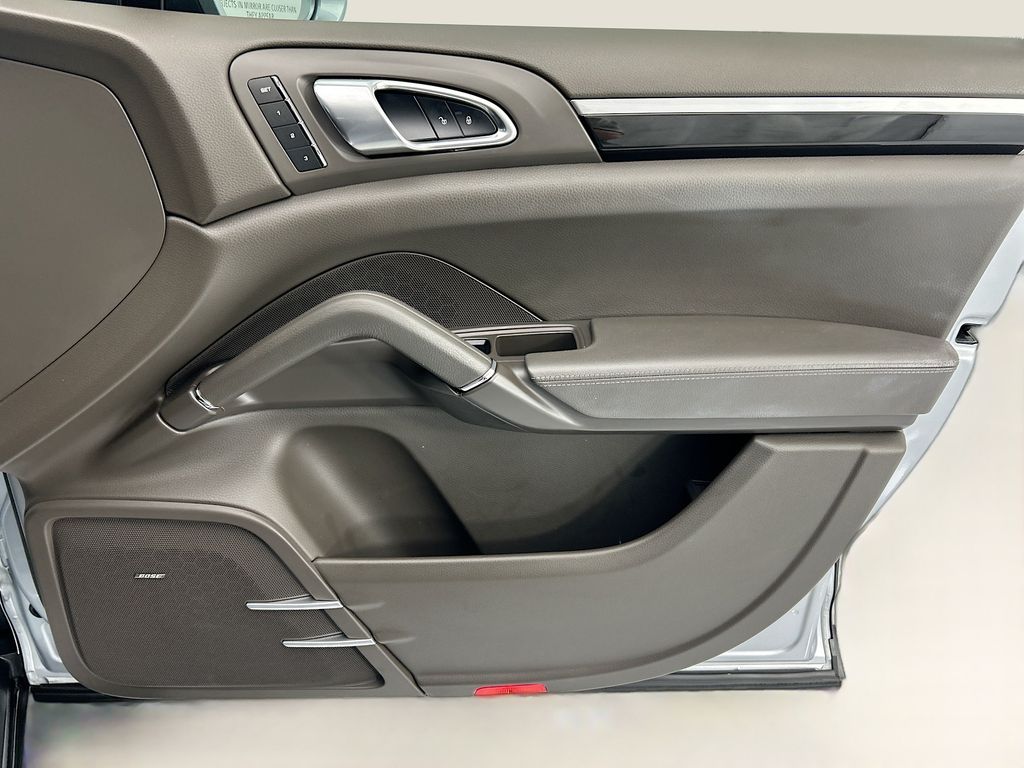 Thumbnail: 2018 Porsche Cayenne - 24