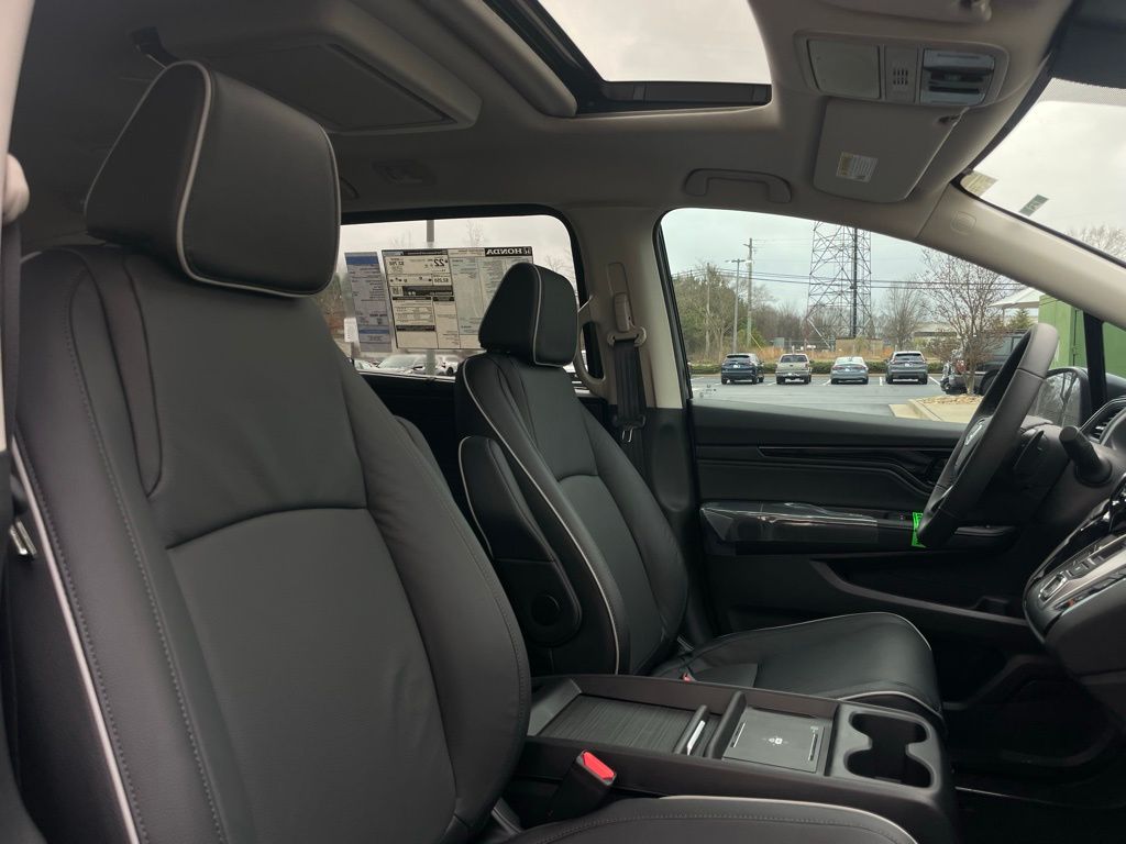 Thumbnail: 2026 Honda Odyssey - 29