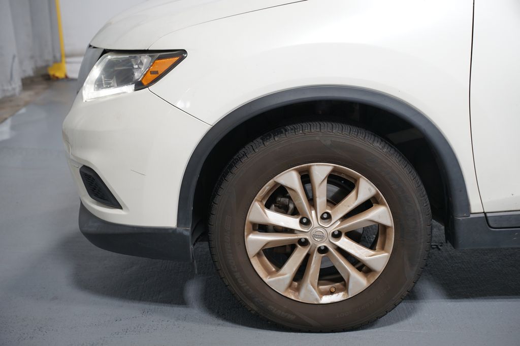 Thumbnail: 2015 Nissan Rogue - 5