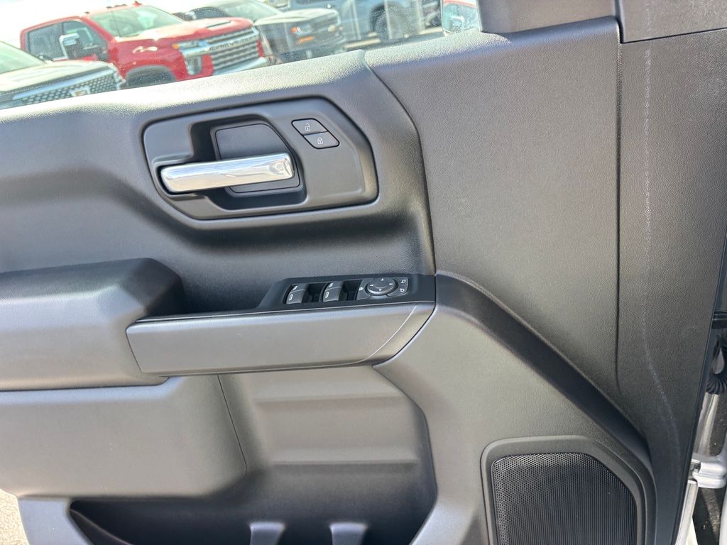 Used Car 2022 Chevrolet Silverado 1500  Custom For Sale Under $35,000 In Austin, Texas