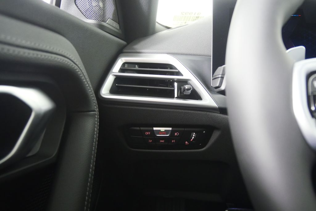 Thumbnail: 2026 BMW 2 Series - 15