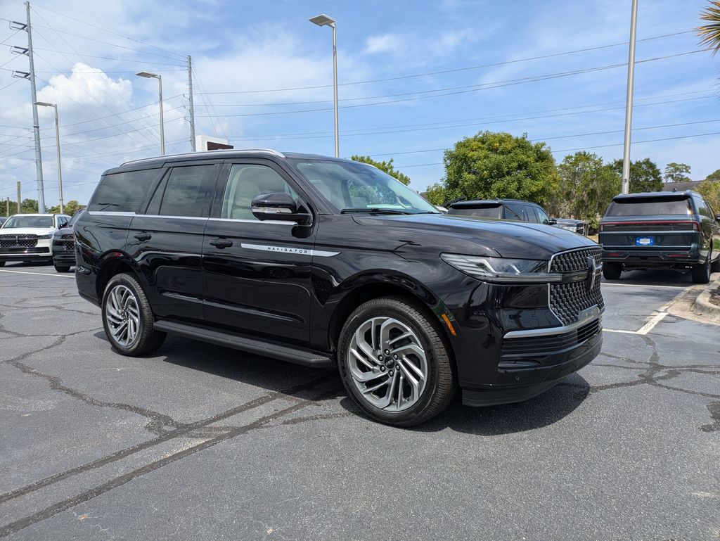 2027 Lincoln Navigator Premiere