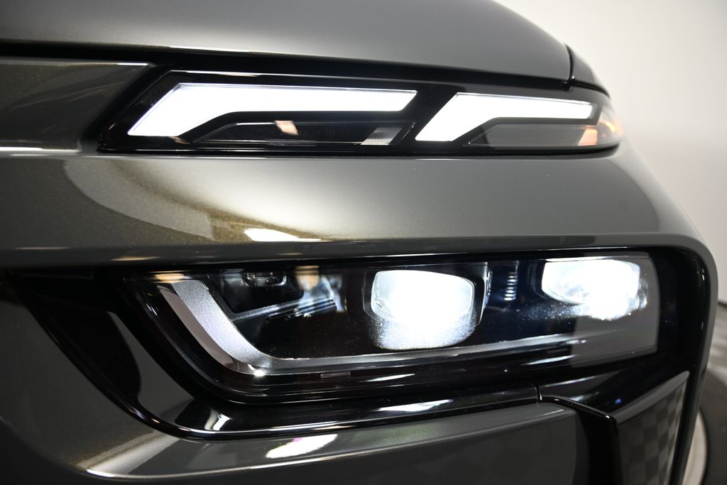 Thumbnail: 2026 BMW X7 - 9