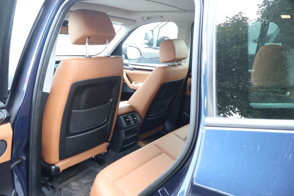 Thumbnail: 2017 BMW X3 - 32