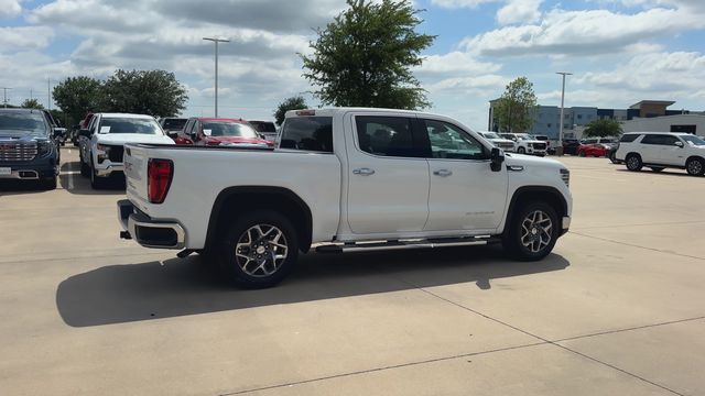 New 2026 White GMC SLT image 9