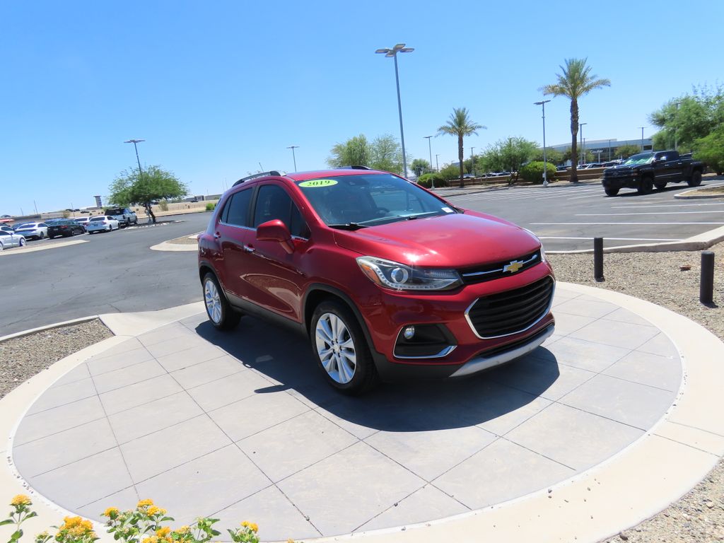 Thumbnail: 2019 Chevrolet Trax - 3